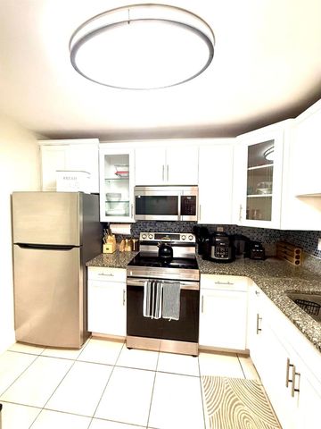 1421 NW 45th Street 2, Deerfield Beach, FL 33064
