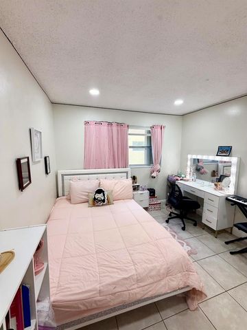 1421 NW 45th Street 2, Deerfield Beach, FL 33064