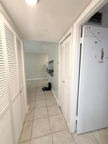 1421 NW 45th Street 2, Deerfield Beach, FL 33064