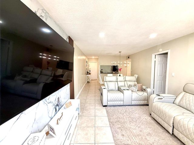 1421 NW 45th Street 2, Deerfield Beach, FL 33064