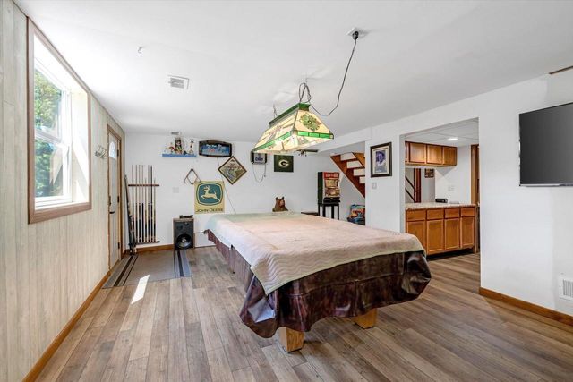 3005 South STREET, East Troy, WI 53120