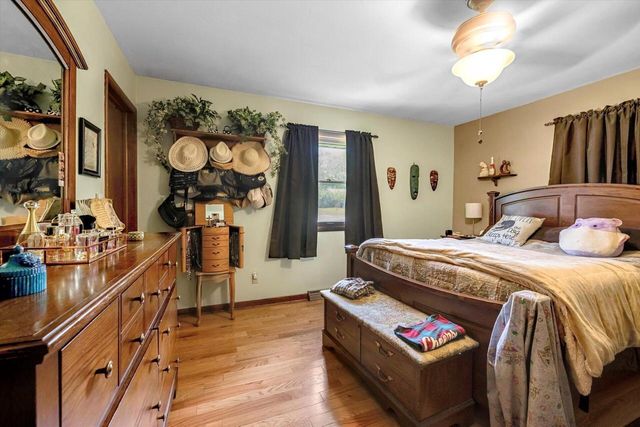 3005 South STREET, East Troy, WI 53120