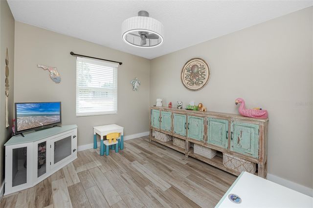 4550 3RD STREET N, St Petersburg, FL 33703