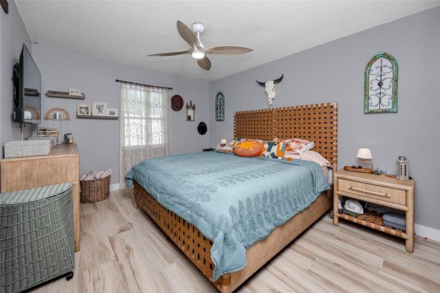 4550 3RD STREET N, St Petersburg, FL 33703