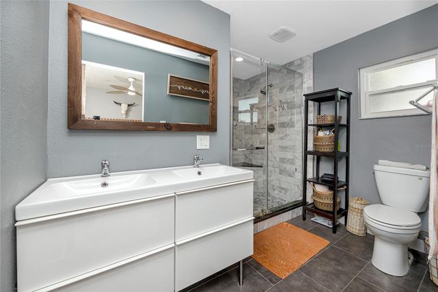 4550 3RD STREET N, St Petersburg, FL 33703