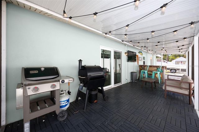 4550 3RD STREET N, St Petersburg, FL 33703