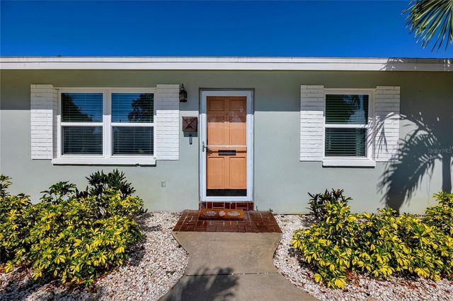 4550 3RD STREET N, St Petersburg, FL 33703