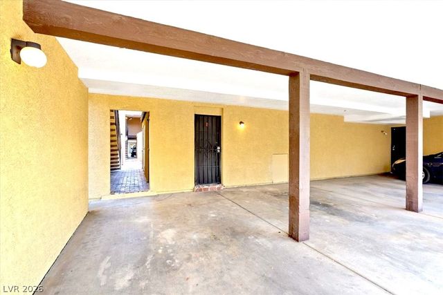 1404 Santa Anita Drive B, Las Vegas, NV 89119