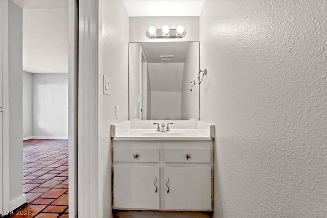 1404 Santa Anita Drive B, Las Vegas, NV 89119