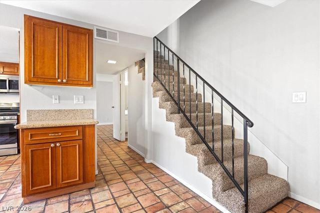 1404 Santa Anita Drive B, Las Vegas, NV 89119