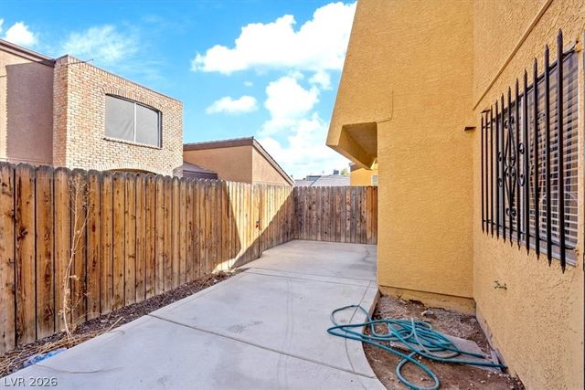 1404 Santa Anita Drive B, Las Vegas, NV 89119