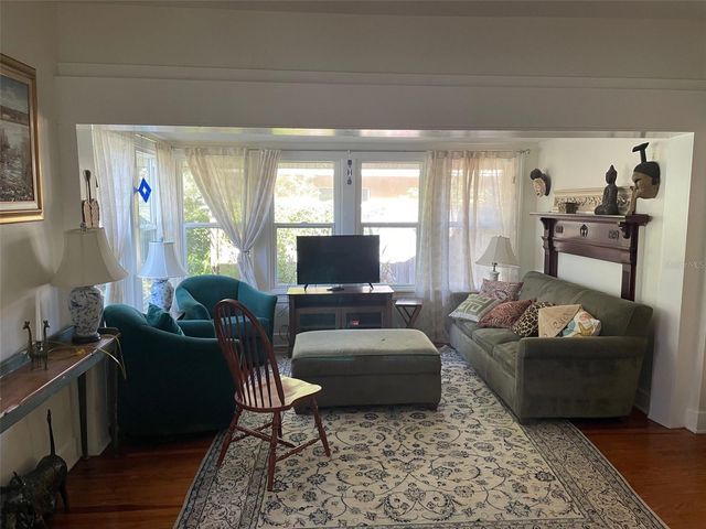 475 22ND AVENUE N, St Petersburg, FL 33704