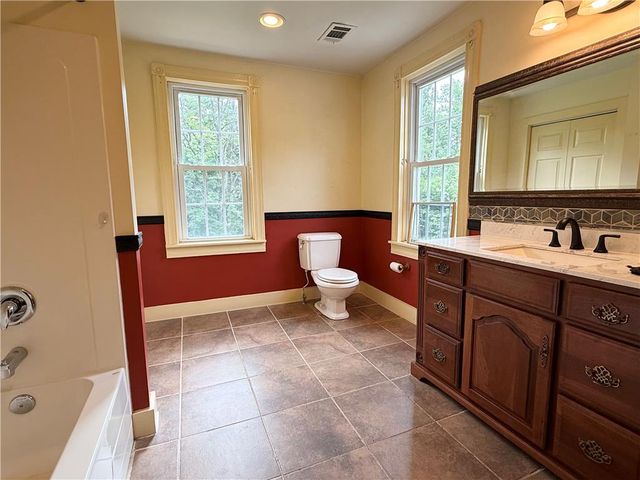 740 Engler Road, Plainfield Twp, PA 18064