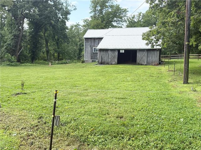 740 Engler Road, Plainfield Twp, PA 18064