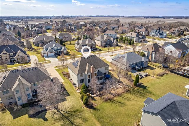 3680 Broadleaf Avenue, Elgin, IL 60124