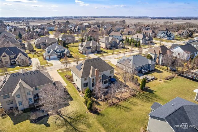3680 Broadleaf Avenue, Elgin, IL 60124