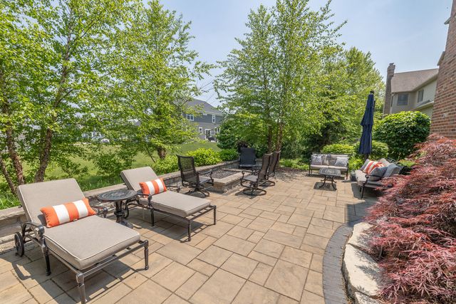 3680 Broadleaf Avenue, Elgin, IL 60124