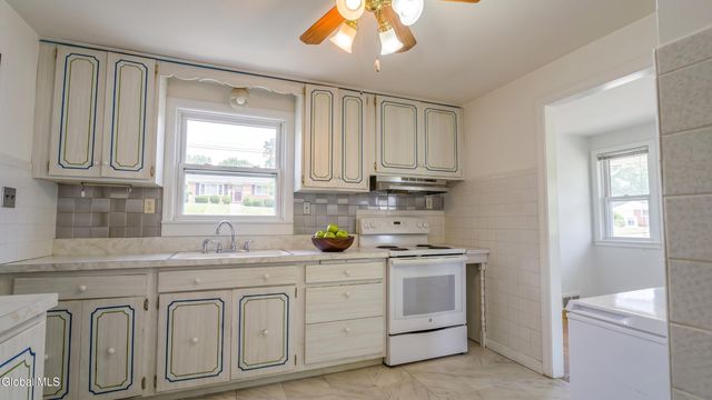 19 Marwill Street, Albany, NY 12209