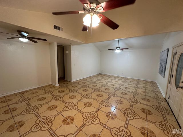 214 21st Avenue, Delano, CA 93215