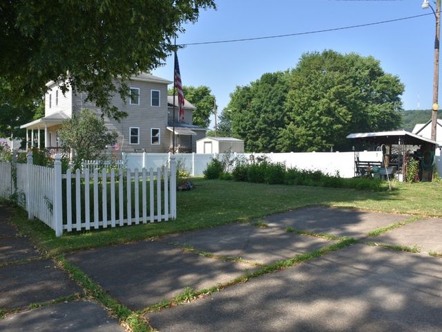 232 WILLOW Street, Meadville, PA 16335