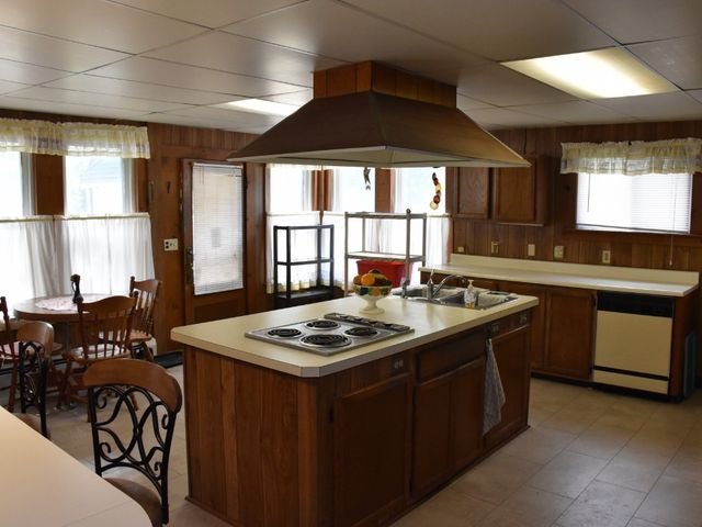 232 WILLOW Street, Meadville, PA 16335