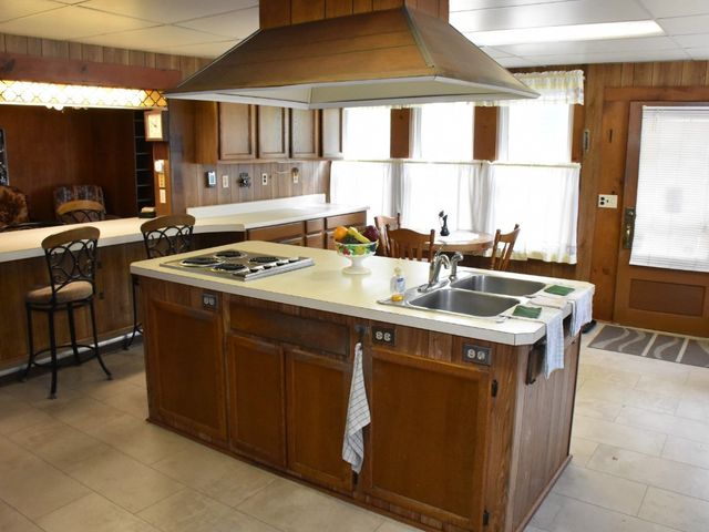 232 WILLOW Street, Meadville, PA 16335