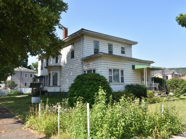 232 WILLOW Street, Meadville, PA 16335