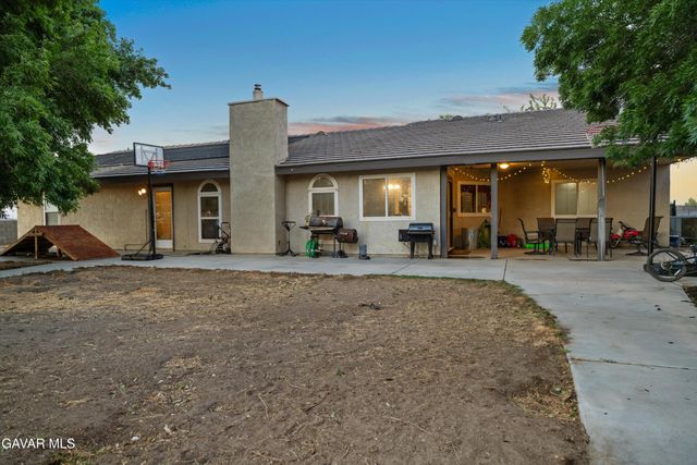 431 W 72nd Street, Rosamond, CA 93560