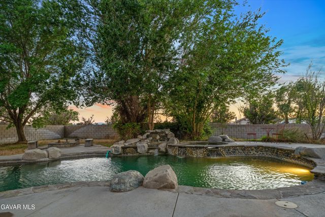 431 W 72nd Street, Rosamond, CA 93560