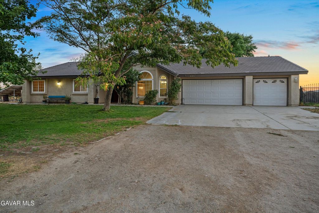 431 W 72nd Street, Rosamond, CA 93560