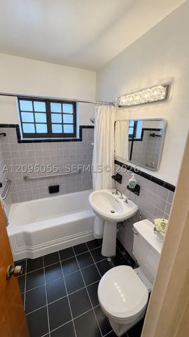 7960 SW 36th Ter, Miami, FL 33155