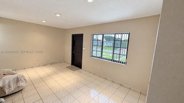 7960 SW 36th Ter, Miami, FL 33155