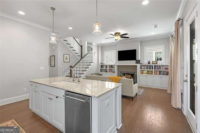 1250 OAK GROVE Avenue, Atlanta, GA 30316