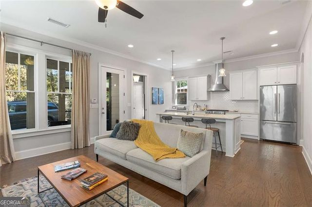 1250 OAK GROVE Avenue, Atlanta, GA 30316