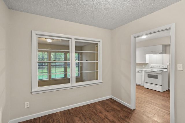 410 22nd Avenue N, Texas City, TX 77590