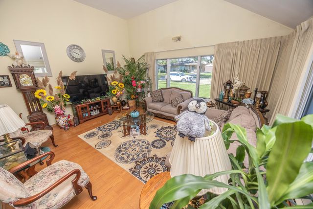 1126 N May Street, Joliet, IL 60435