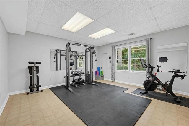 8180 Tynecastle Drive, Sandy Springs, GA 30350
