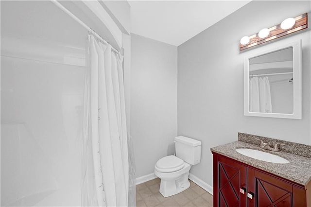 8180 Tynecastle Drive, Sandy Springs, GA 30350