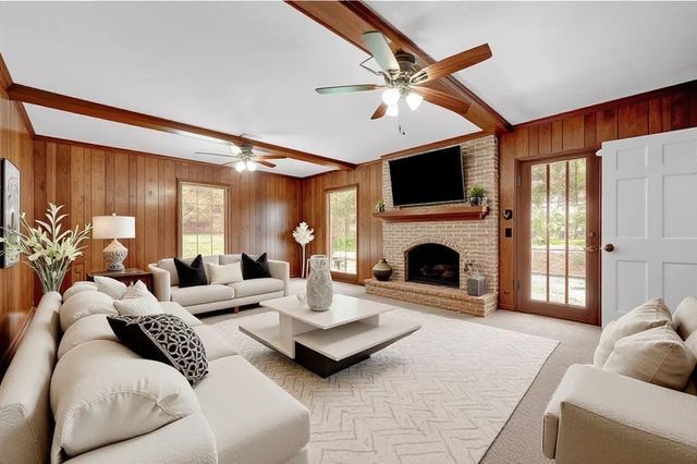 8180 Tynecastle Drive, Sandy Springs, GA 30350