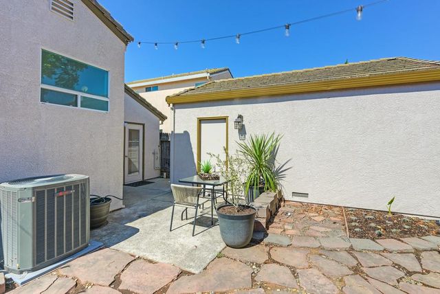 6512 Springridge Way, Elk Grove, CA 95758