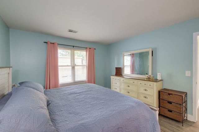 101 Coventry Road, Summerville, SC 29486
