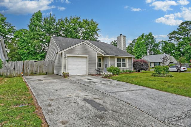 101 Coventry Road, Summerville, SC 29486