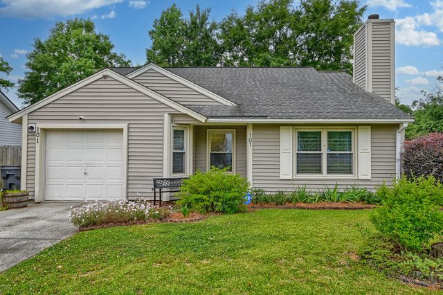 101 Coventry Road, Summerville, SC 29486