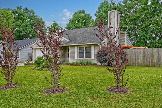 101 Coventry Road, Summerville, SC 29486