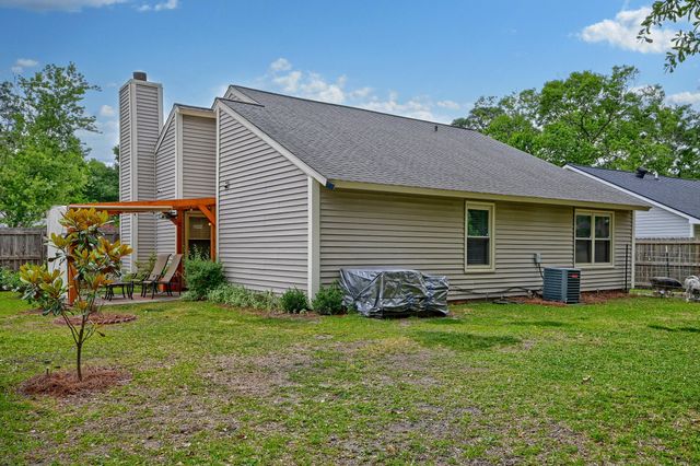 101 Coventry Road, Summerville, SC 29486