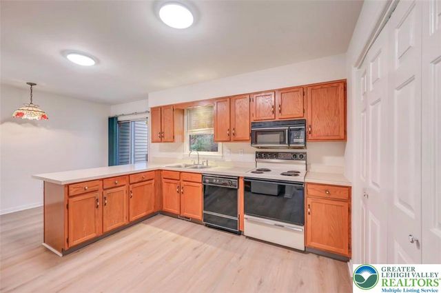 116 Eaglesmere Circle, East Stroudsburg, PA 18301