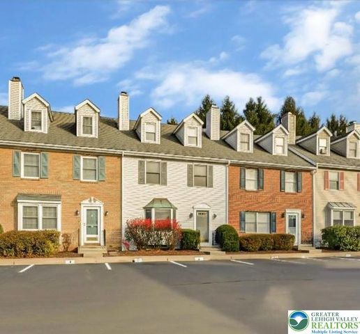 116 Eaglesmere Circle, East Stroudsburg, PA 18301