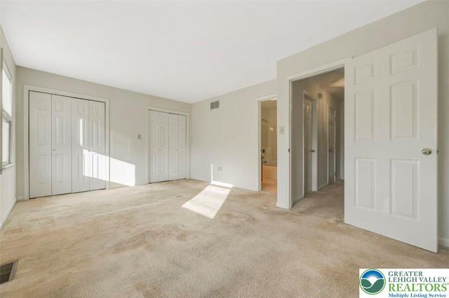 116 Eaglesmere Circle, East Stroudsburg, PA 18301