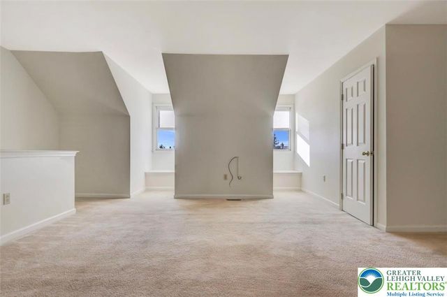 116 Eaglesmere Circle, East Stroudsburg, PA 18301