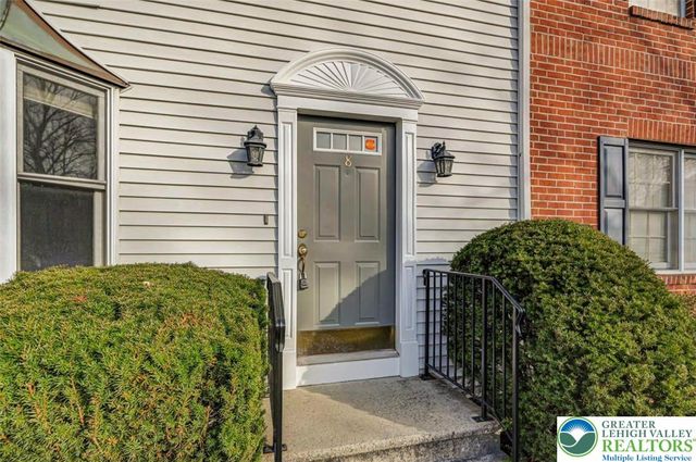 116 Eaglesmere Circle, East Stroudsburg, PA 18301